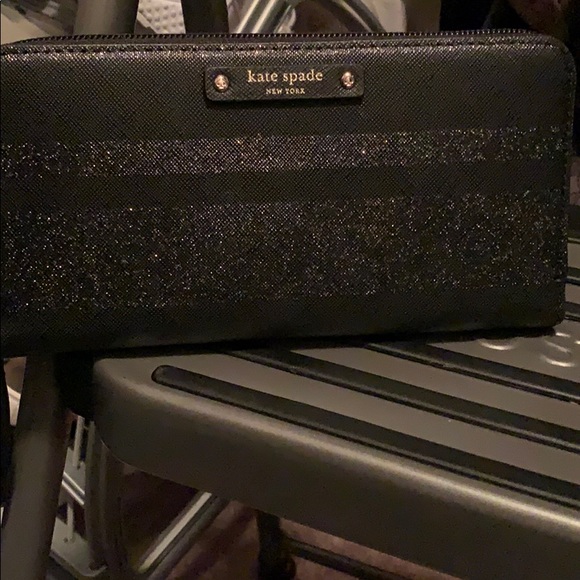 Kate Spade Wallet - Picture 2 of 3